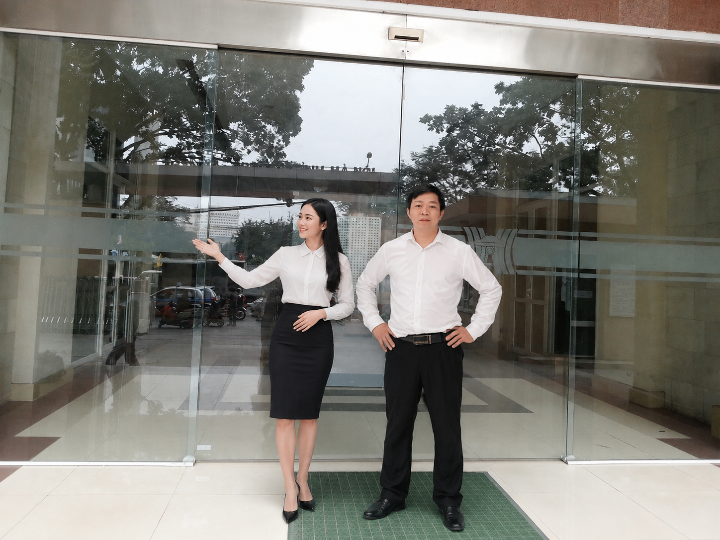 Cửa Trượt Tự Động Thẻ Từ&nbsp;